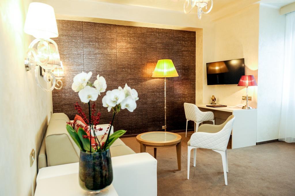 Myo Mysterius 4* Prag